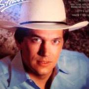 Le texte musical DANCE TIME IN TEXAS de GEORGE STRAIT est également présent dans l'album Something special (1985)