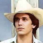 Le texte musical LOVER IN DISGUISE de GEORGE STRAIT est également présent dans l'album Strait from the heart (1982)