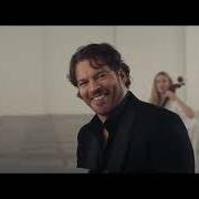 Le texte musical (IT MUST'VE BEEN OL') SANTA CLAUS de HARRY CONNICK JR. est également présent dans l'album Make it merry (2022)