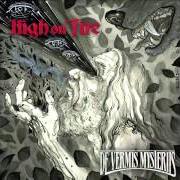 Le texte musical FERTILE GREEN de HIGH ON FIRE est également présent dans l'album De vermis mysteriis (2012)
