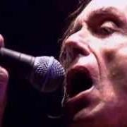 Le texte musical SHAKIN' ALL OVER de IGGY POP est également présent dans l'album Avenue b (1999)