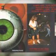 Le texte musical SKIN AND NAILS de INNER THOUGHT est également présent dans l'album Perspectives (1996)
