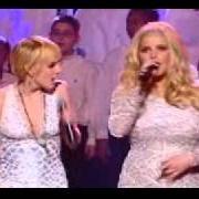 Le texte musical O COME O COME EMMANUEL de JESSICA SIMPSON est également présent dans l'album Happy christmas (2010)