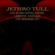 Le texte musical FLUTE SOLO IMPROVISATION/GOD REST YE MERRY GENTLEMEN/BOURÉE de JETHRO TULL est également présent dans l'album Live - bursting out (1978)