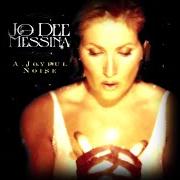 Le texte musical I'LL BE HOME FOR CHRISTMAS de JO DEE MESSINA est également présent dans l'album A joyful noise (2002)
