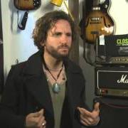 Le texte musical BLAME IT ON ME de JOHN BUTLER TRIO est également présent dans l'album Fresh & blood (2014)