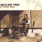 Le texte musical FOUNDATION de JOHN BUTLER TRIO est également présent dans l'album Three (2001)