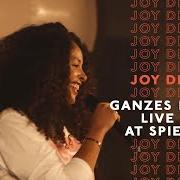 Le texte musical ZWISCHEN DEN ZEILEN (FEAT. RIN) de JOY DENALANE est également présent dans l'album Gleisdreieck (2017)