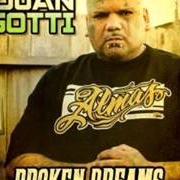 Le texte musical WE ROCK SHOWS de JUAN GOTTI est également présent dans l'album Broken dreams (2013)