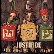 Le texte musical 9 OUTTA 10 de JUSTIFIDE est également présent dans l'album Life outside the toybox (2001)