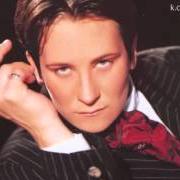 Le texte musical HAIN'T IT FUNNY? de K.D. LANG est également présent dans l'album Drag (1997)