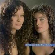 Le texte musical THE CONSTANT LOVERS de KATE RUSBY est également présent dans l'album Kate rusby & kathryn roberts (1999)