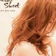Le texte musical CARESSE SUR L'OCEAN de KELLY SWEET est également présent dans l'album We are one (2007)