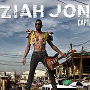 Le texte musical LUNAR de KEZIAH JONES est également présent dans l'album Captain rugged (2013)