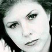 Le texte musical A NEW ENGLAND de KIRSTY MACCOLL est également présent dans l'album What do pretty girls do? (1998)