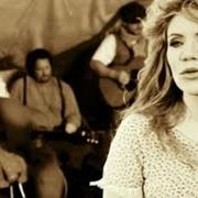 Le texte musical DUSTBOWL CHILDREN de ALISON KRAUSS est également présent dans l'album Paper airplane (2011)