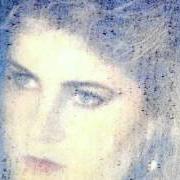 Le texte musical GLORIOUS LOVE de ALISON MOYET est également présent dans l'album Raindancing (1987)