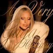Le texte musical THE EDGE OF GLORY de LADY GAGA est également présent dans l'album A very gaga holiday (2011)