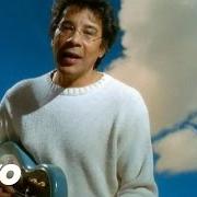 Le texte musical QUATRE NUAGES de LAURENT VOULZY est également présent dans l'album Avril (2001)